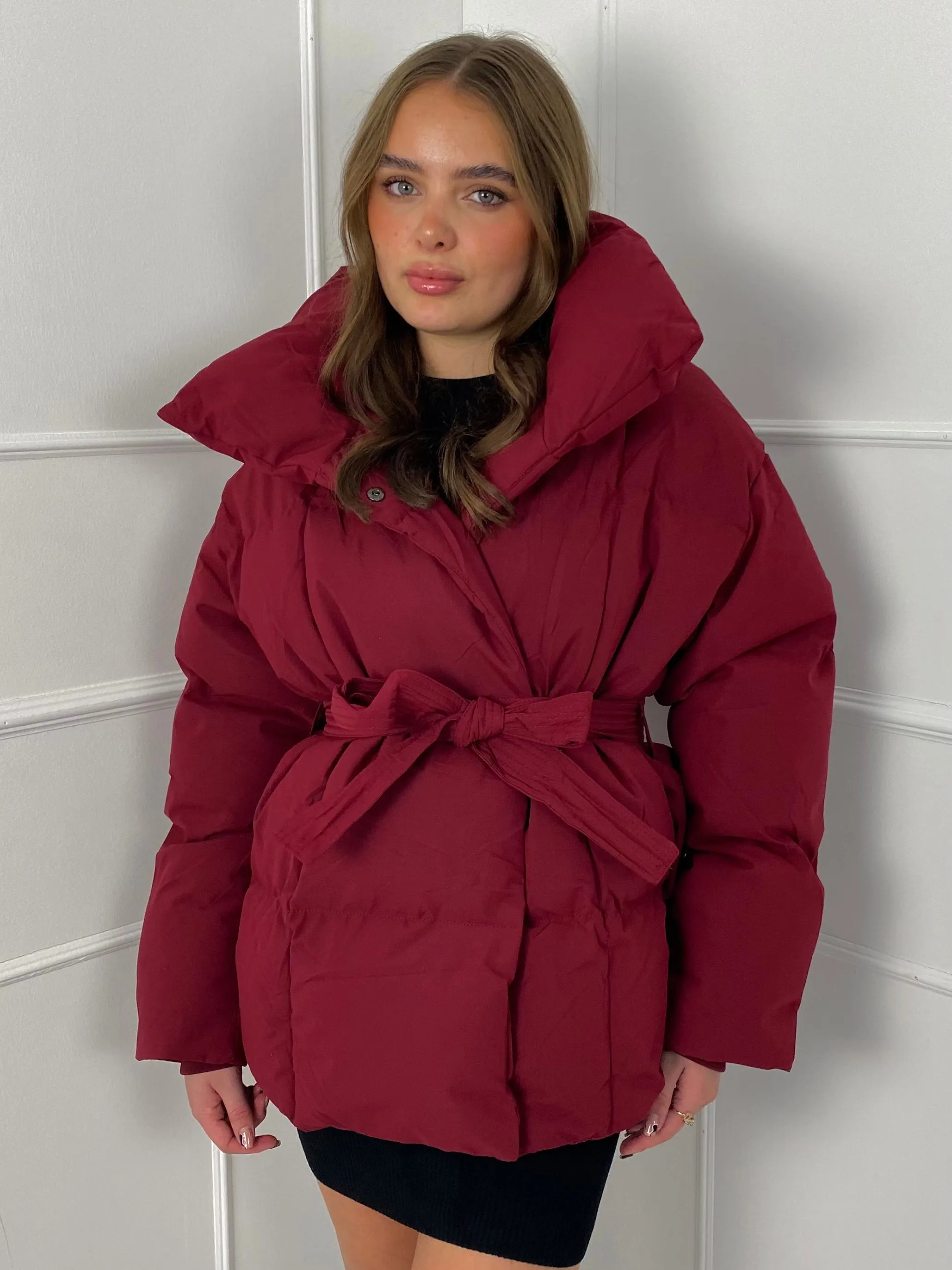 Short Belted Puffer Jacket - Wine