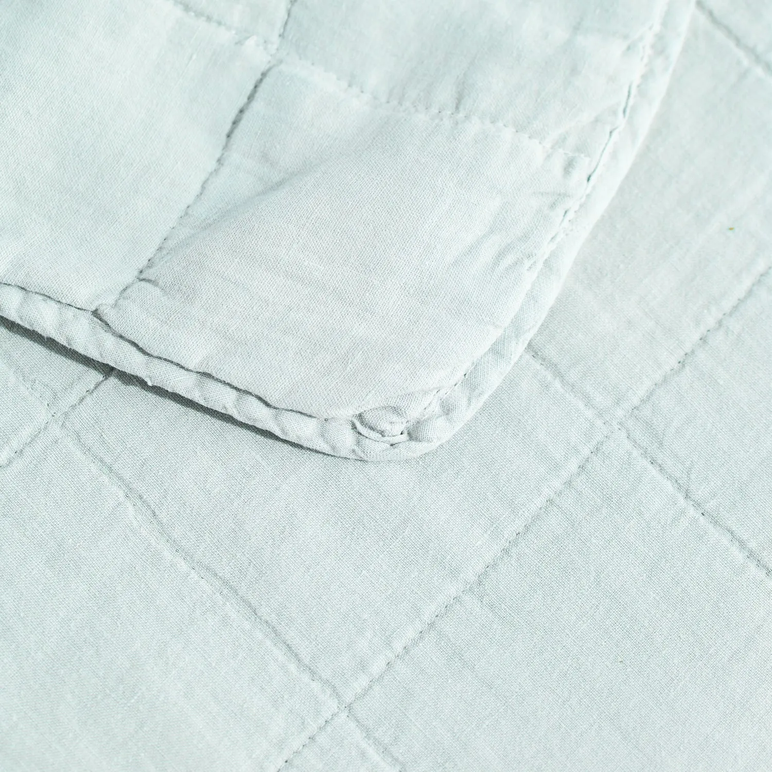 Simple Linen Quilt