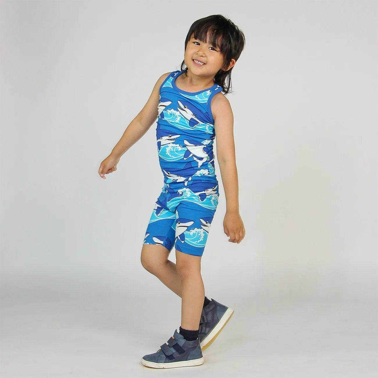 Småfolk Brilliant Blue Tank top and cycling shorts with sharks