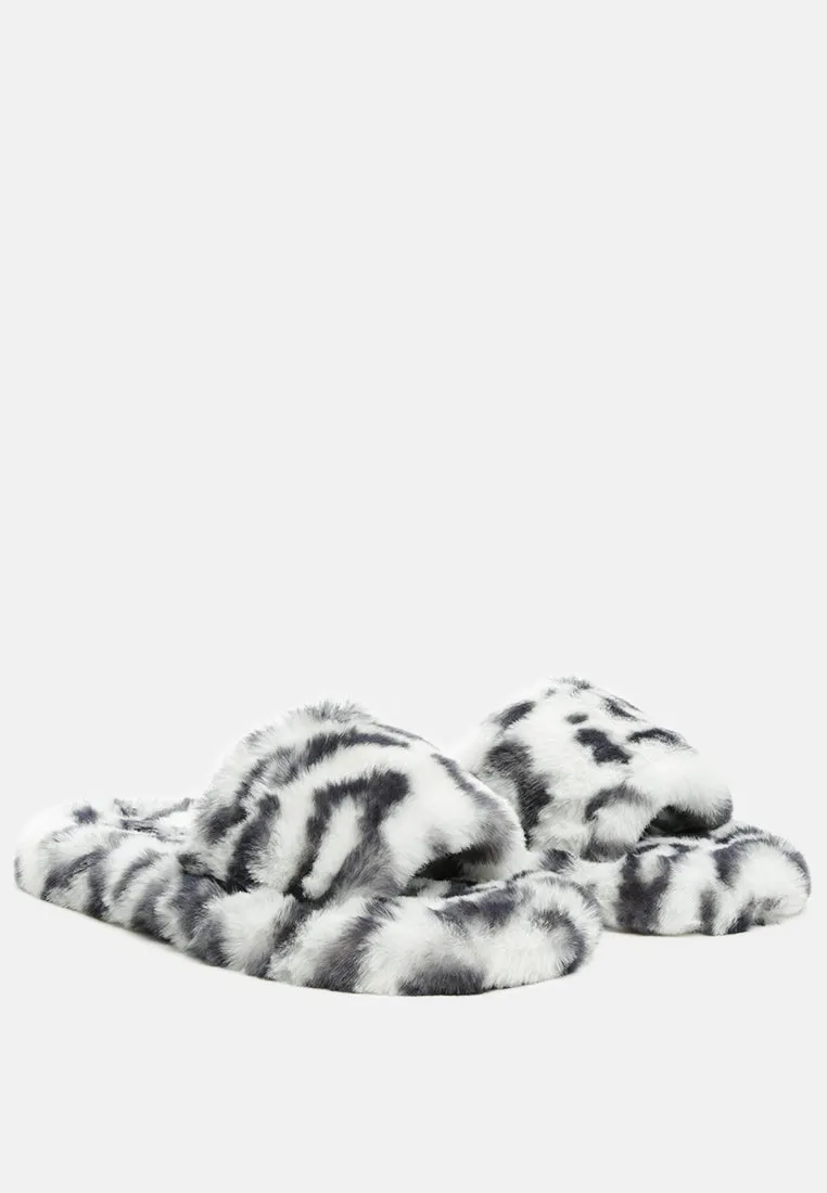 Snuggle-In Indoor Fur Flats