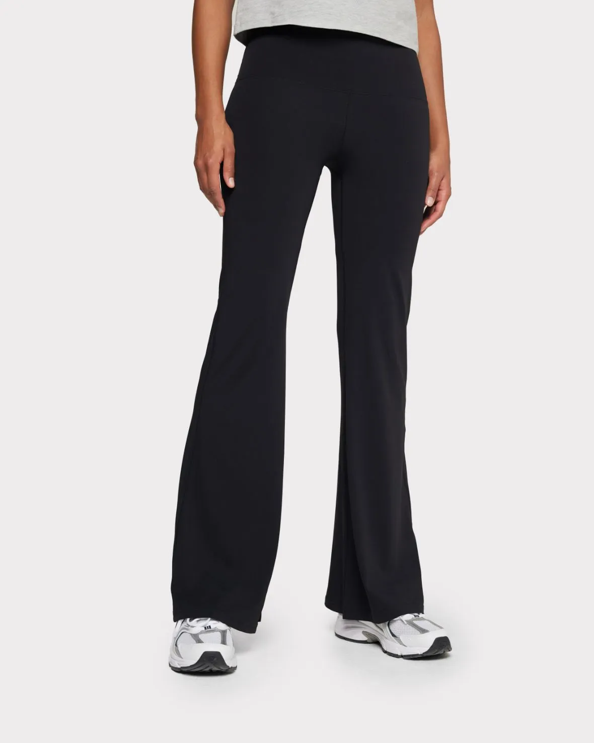 Soft   Stretch High-Rise Flared Leggings - Black