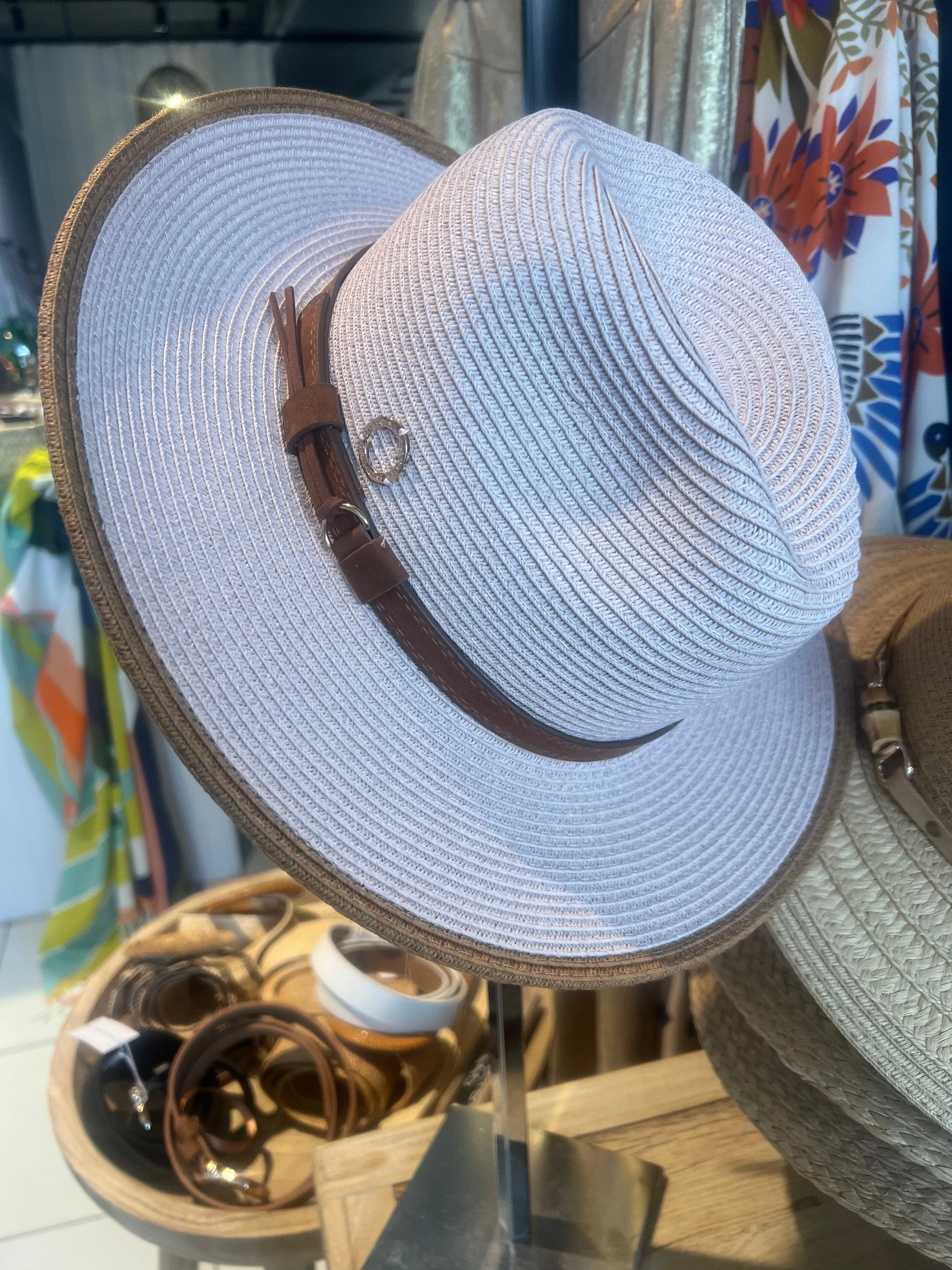 St Tropez Travel Hat - blush