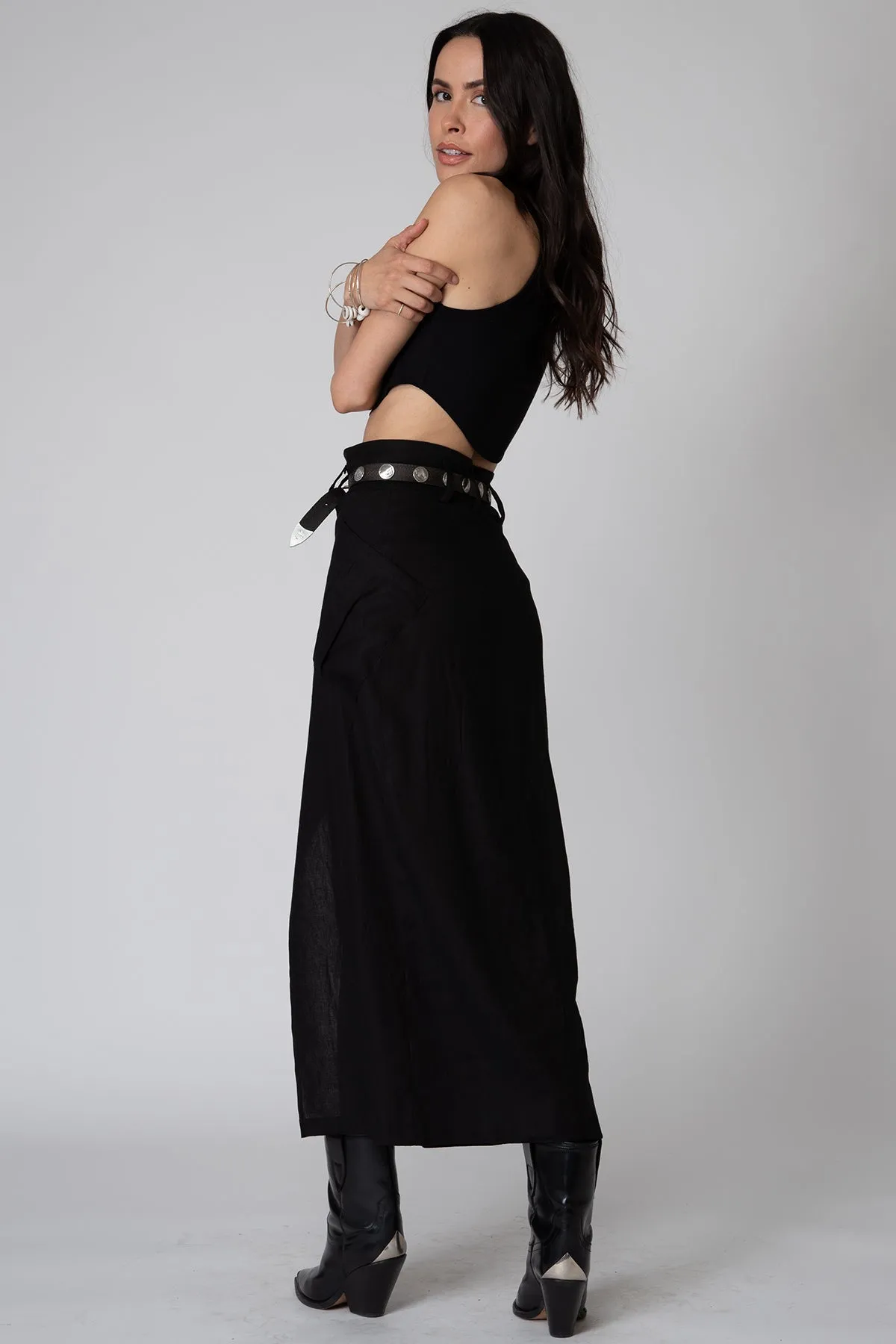 Stillwater Stretch Linen Cargo Knotch Waist Maxi Skirt in Black