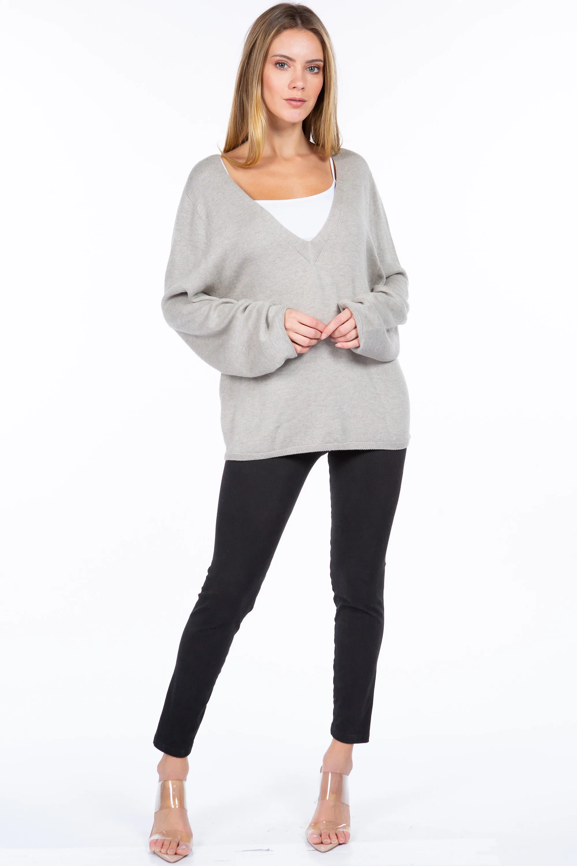 Sustainable Relaxed Fit Classic V-Neck Sweater