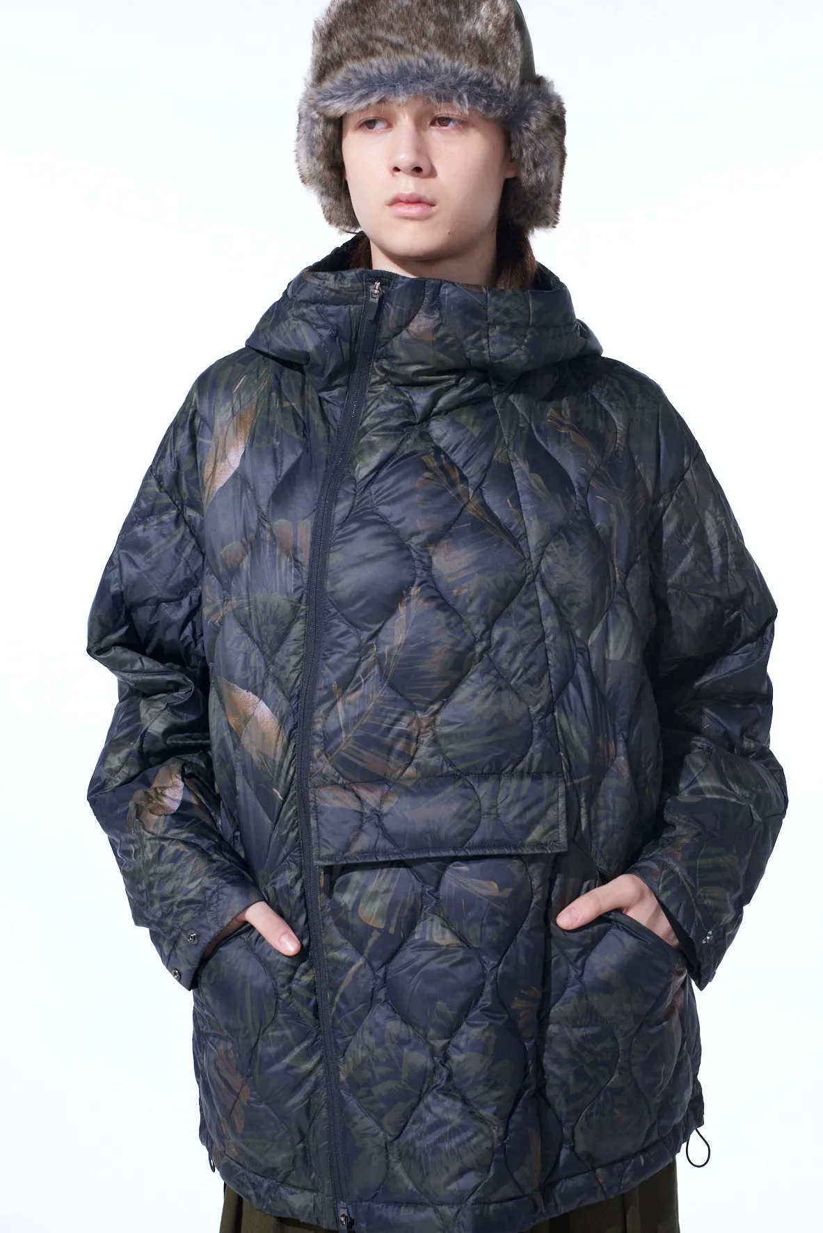 【S'YTE X TAION】DAHLIA CAMOUFLAGE QUILTED DOWN PARKA