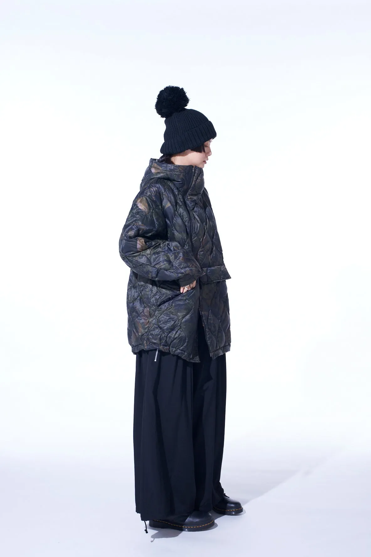 【S'YTE X TAION】DAHLIA CAMOUFLAGE QUILTED DOWN PARKA