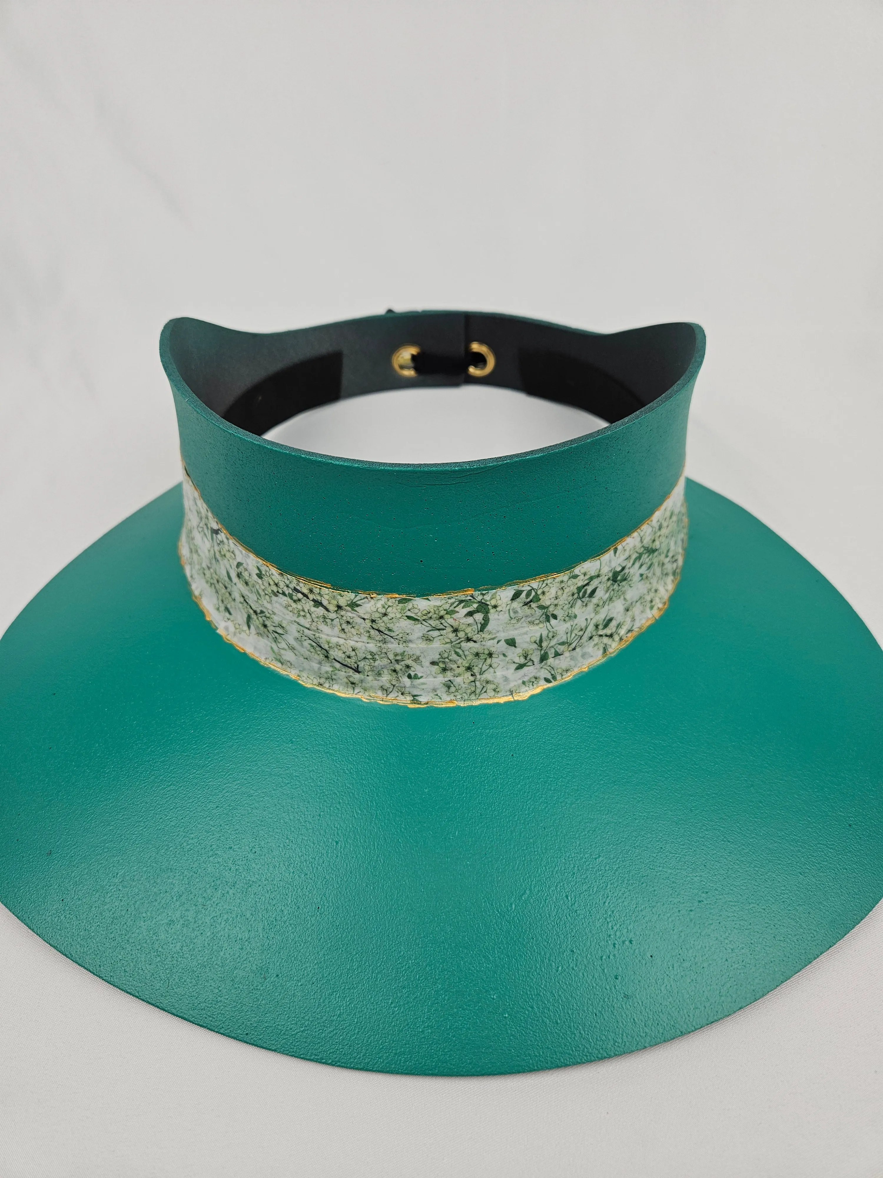 Tall Emerald Green LadyEVA Visor Hat with Crinkled White/Green Floral Band