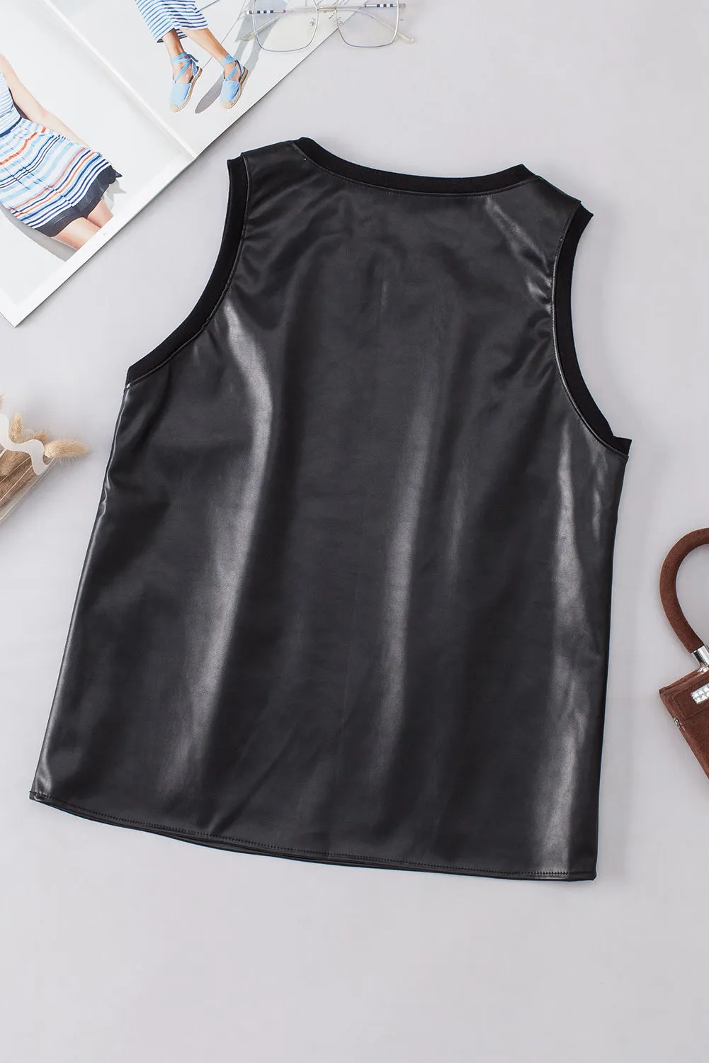 TEEK - Black Round Neck Tank