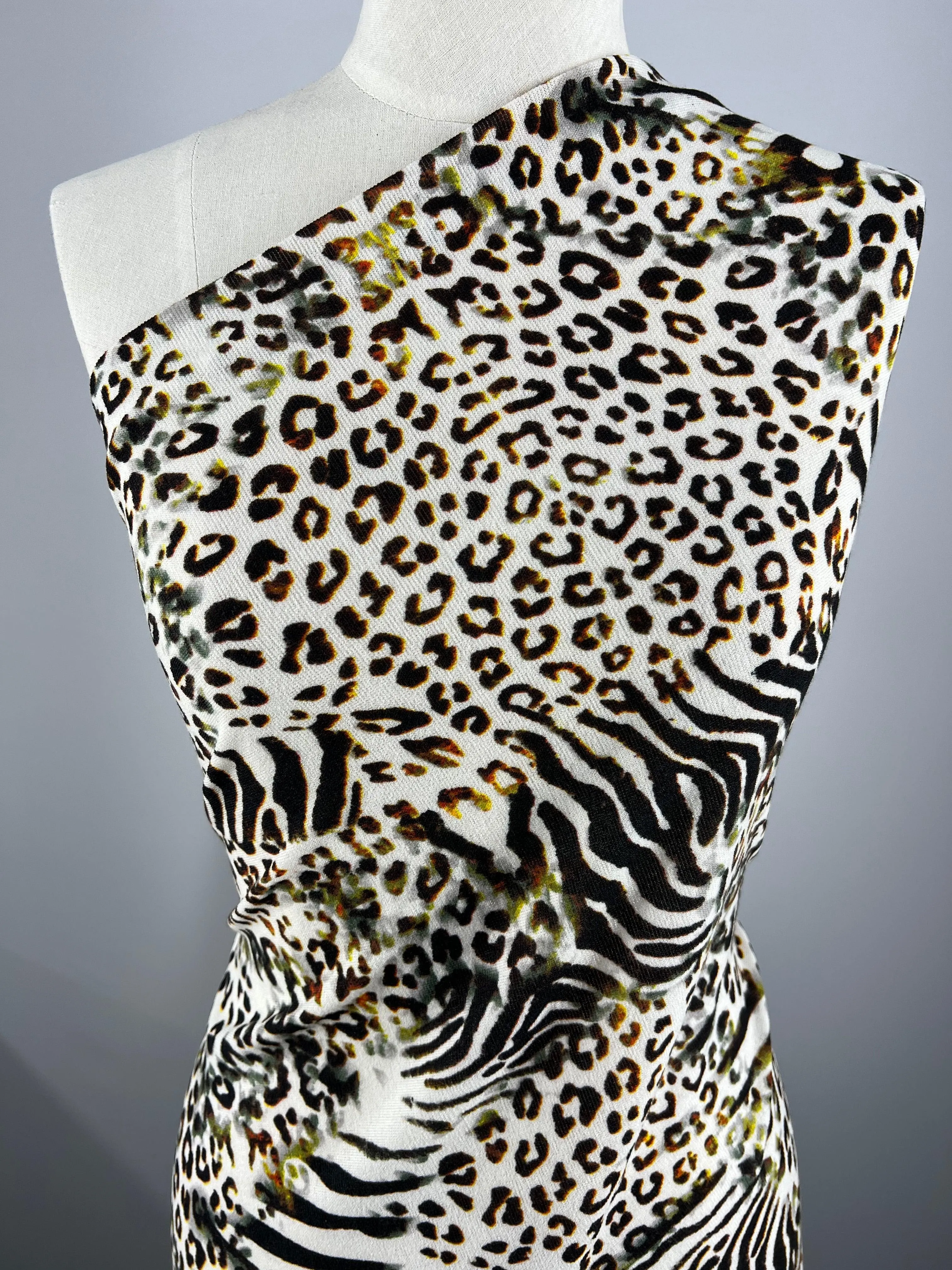 Textured Knit - Hybrid Animalistic - 147cm