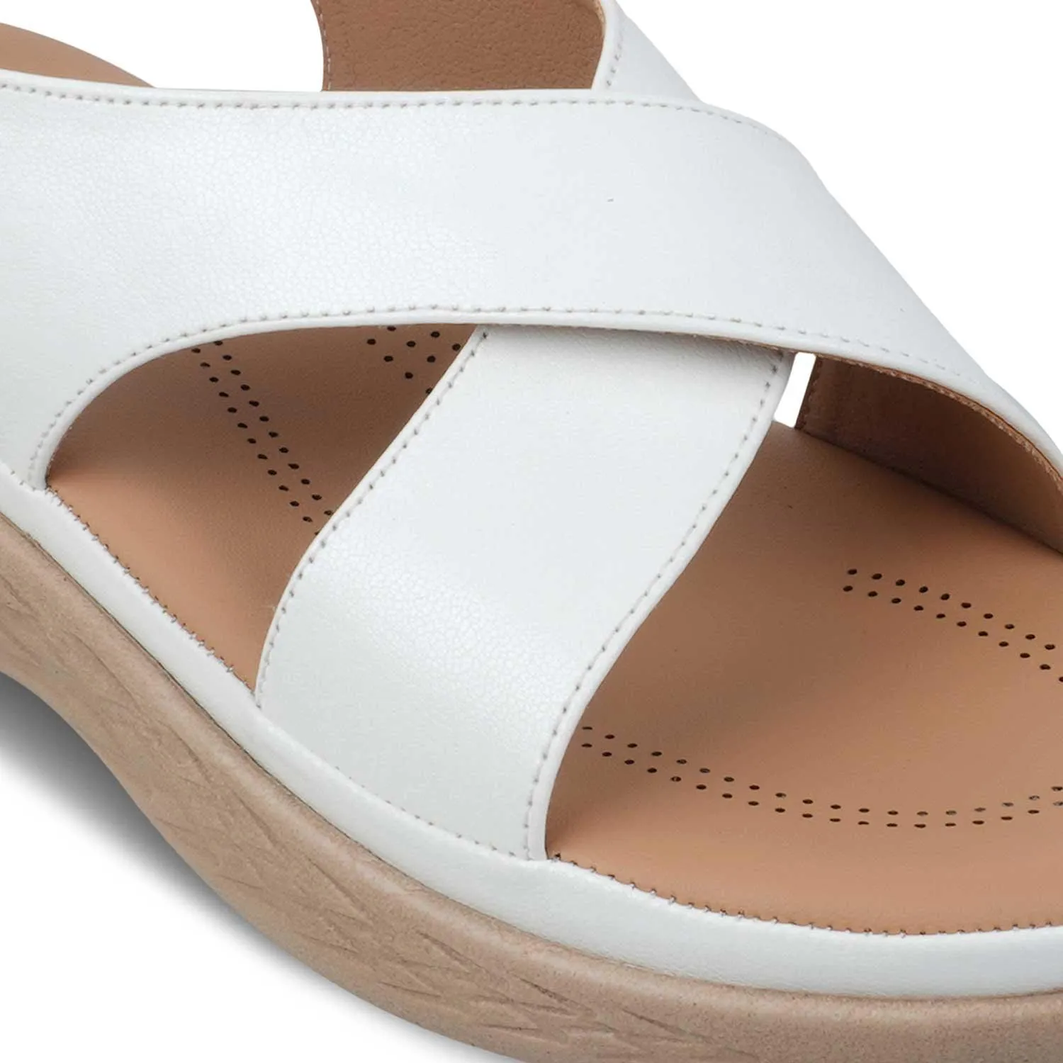 The Havit White Women's Casual Wedge Sandals Tresmode