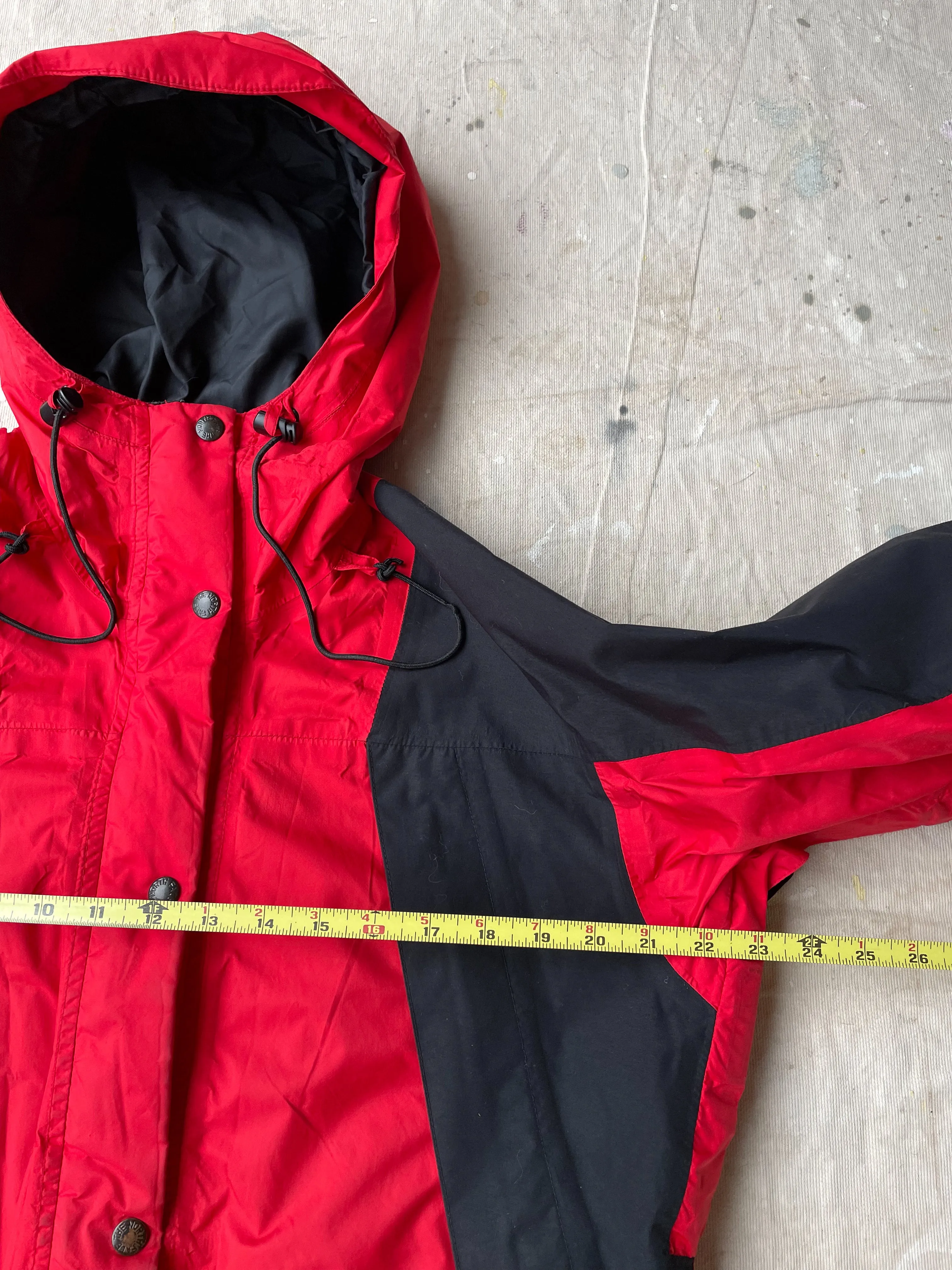 THE NORTH FACE JACKET—RED/BLK [S]