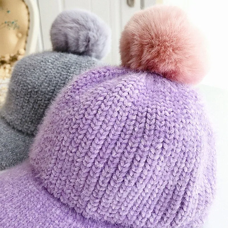 Unisex Winter Pom Pom Design Knitted Cute Caps for Kids