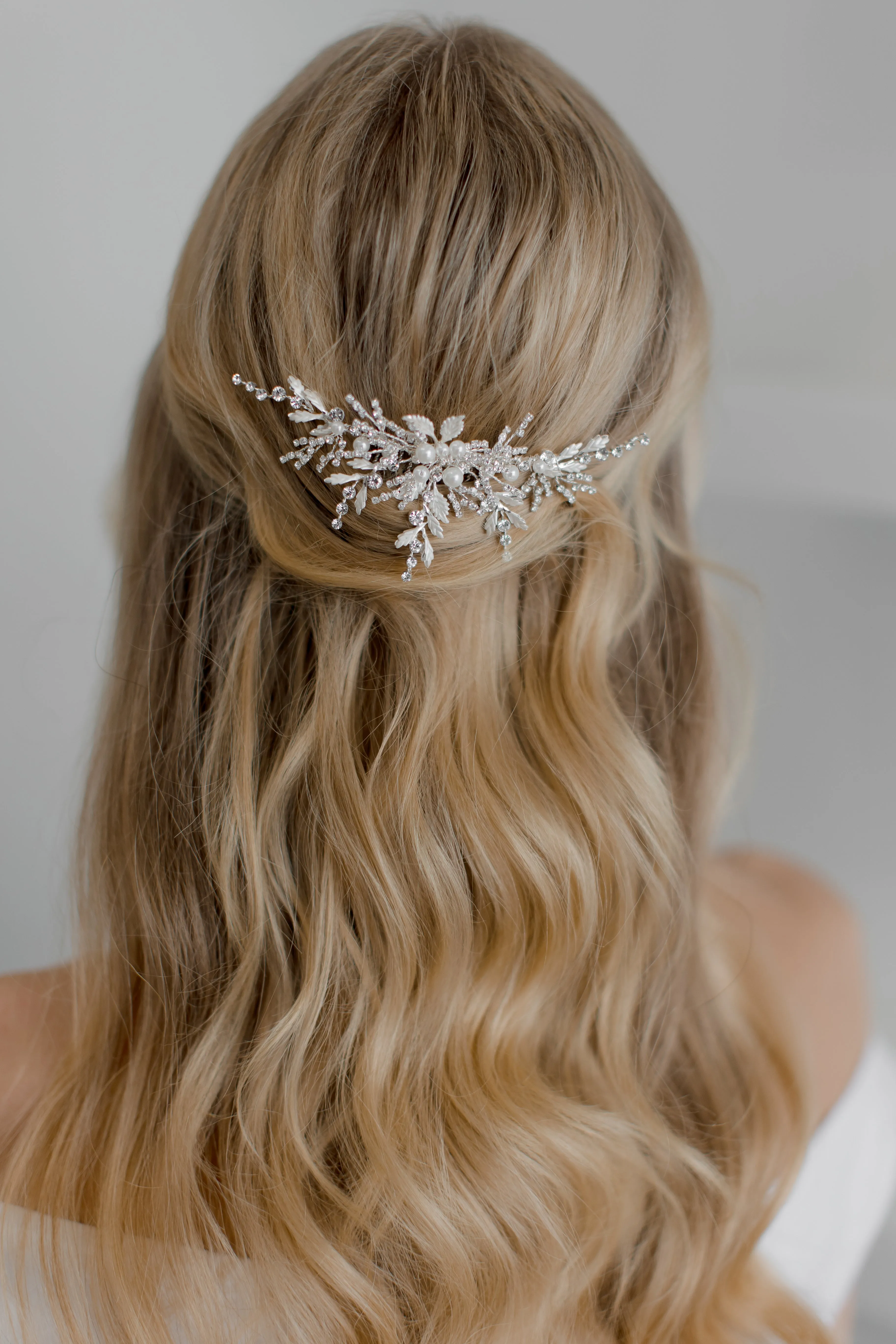 Valarie - Vine Crystal Pearl Bridal Comb