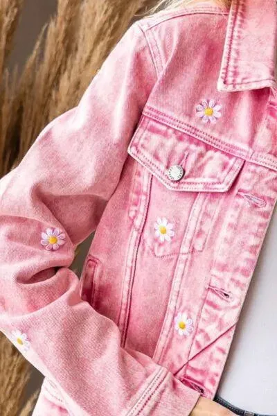 Veveret Daisy Print Button Up Pink Denim Jacket