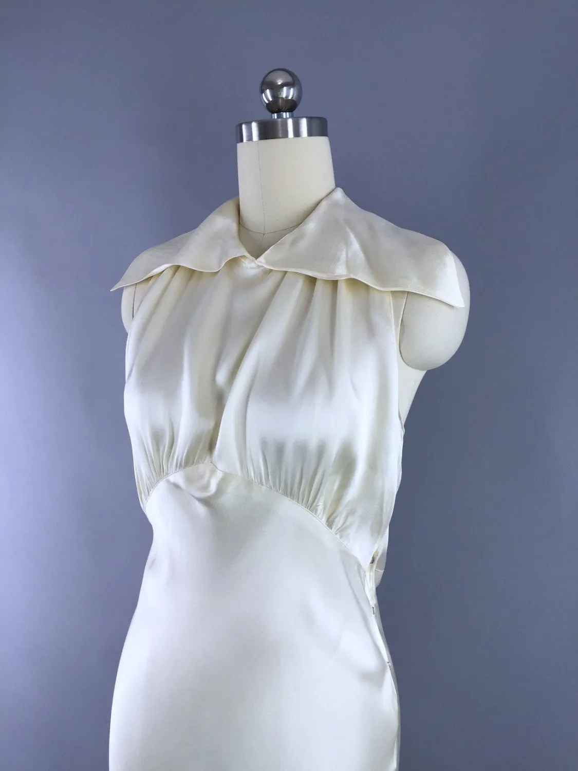 Vintage 1930s Wedding Dress / Bias Cut Dress Ivory Silk Satin Gown