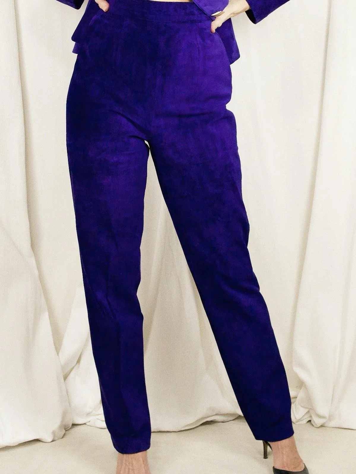 Vintage Ultraviolet Suede Set