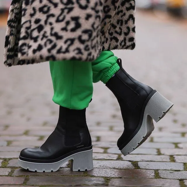 Vitello Black Mid Grey Ankle Boots