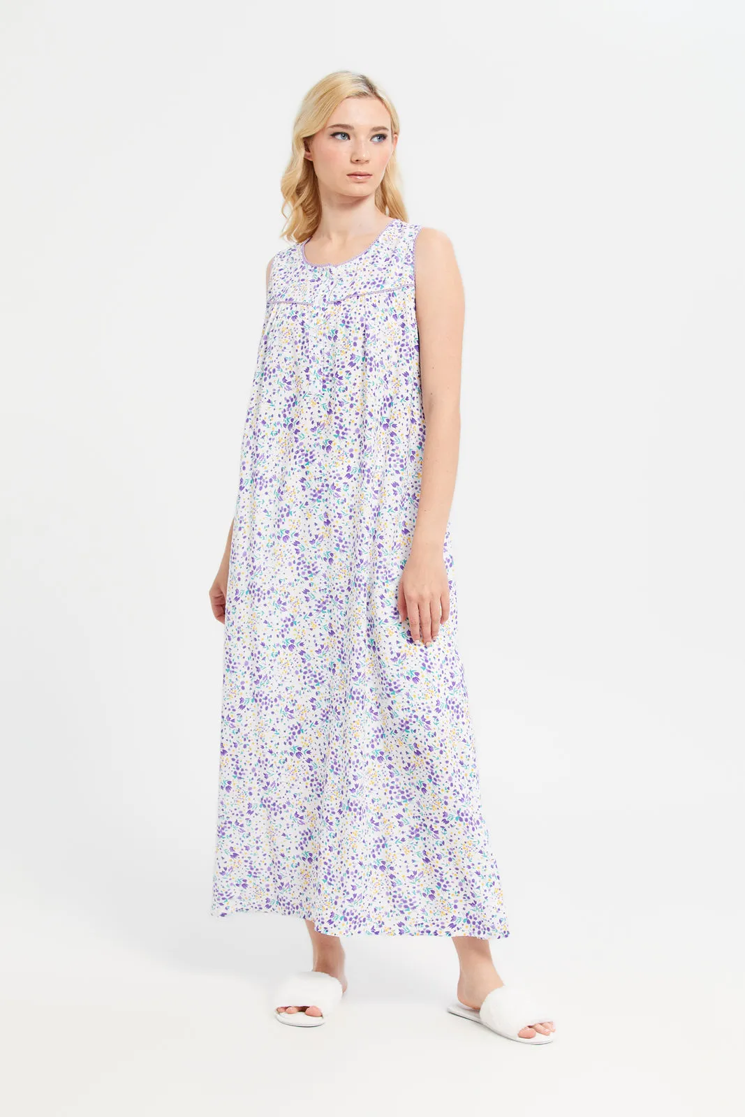 White Sleeveless Printed Nightgown