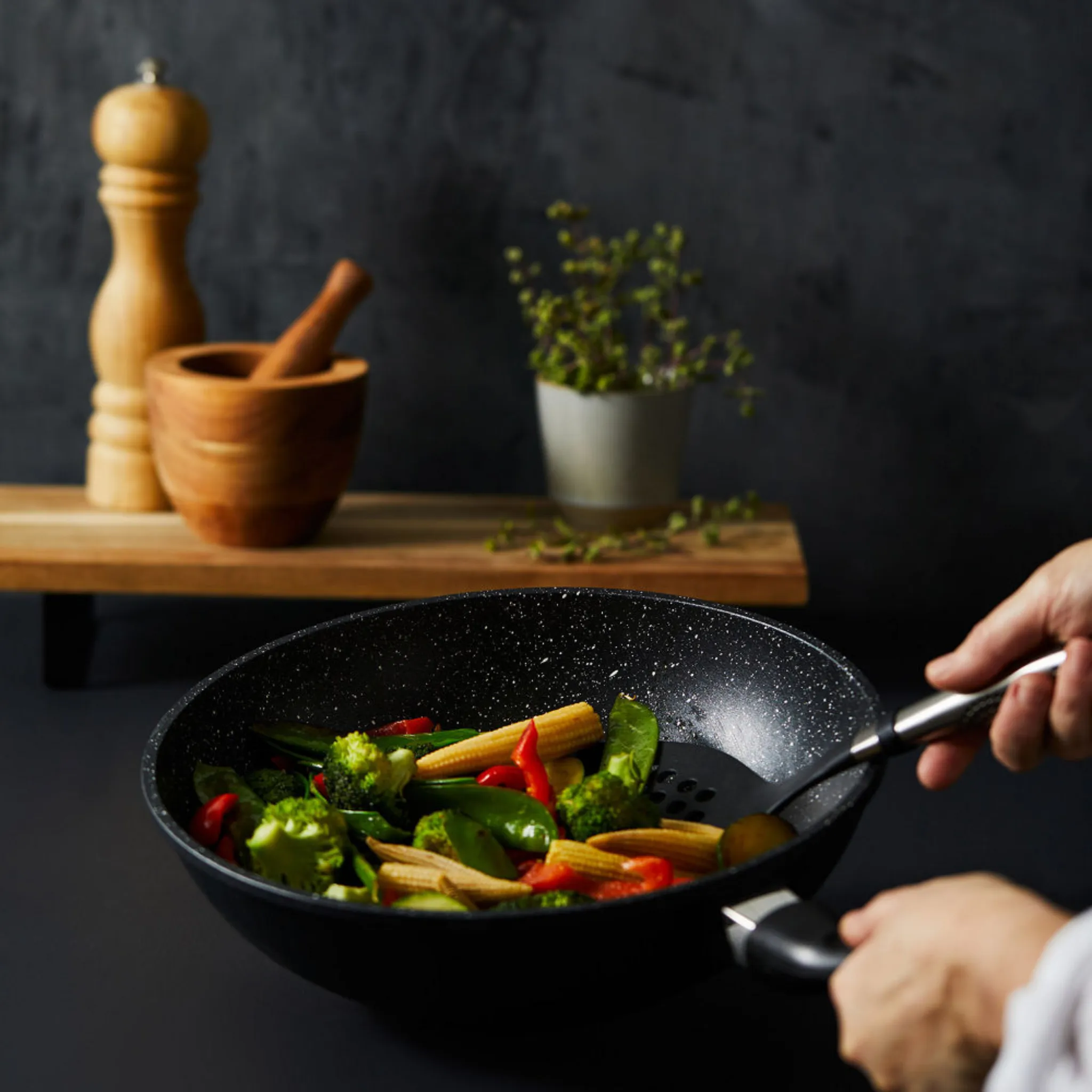 Wok avec couvercle 11" STONE - Cuisine::pro®