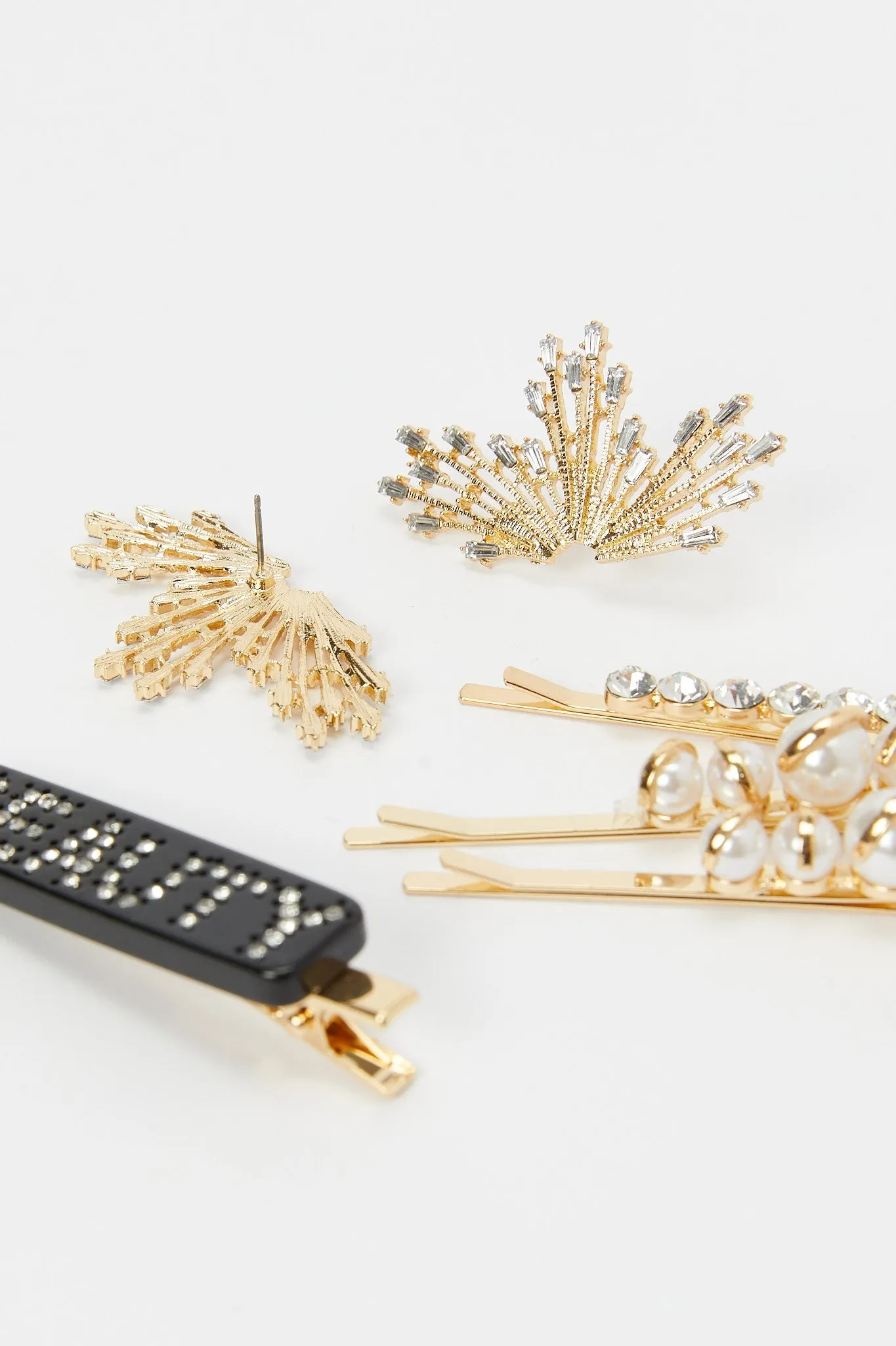 Women Gold Pearl Hair Clip Set With Stud (5 Piece)