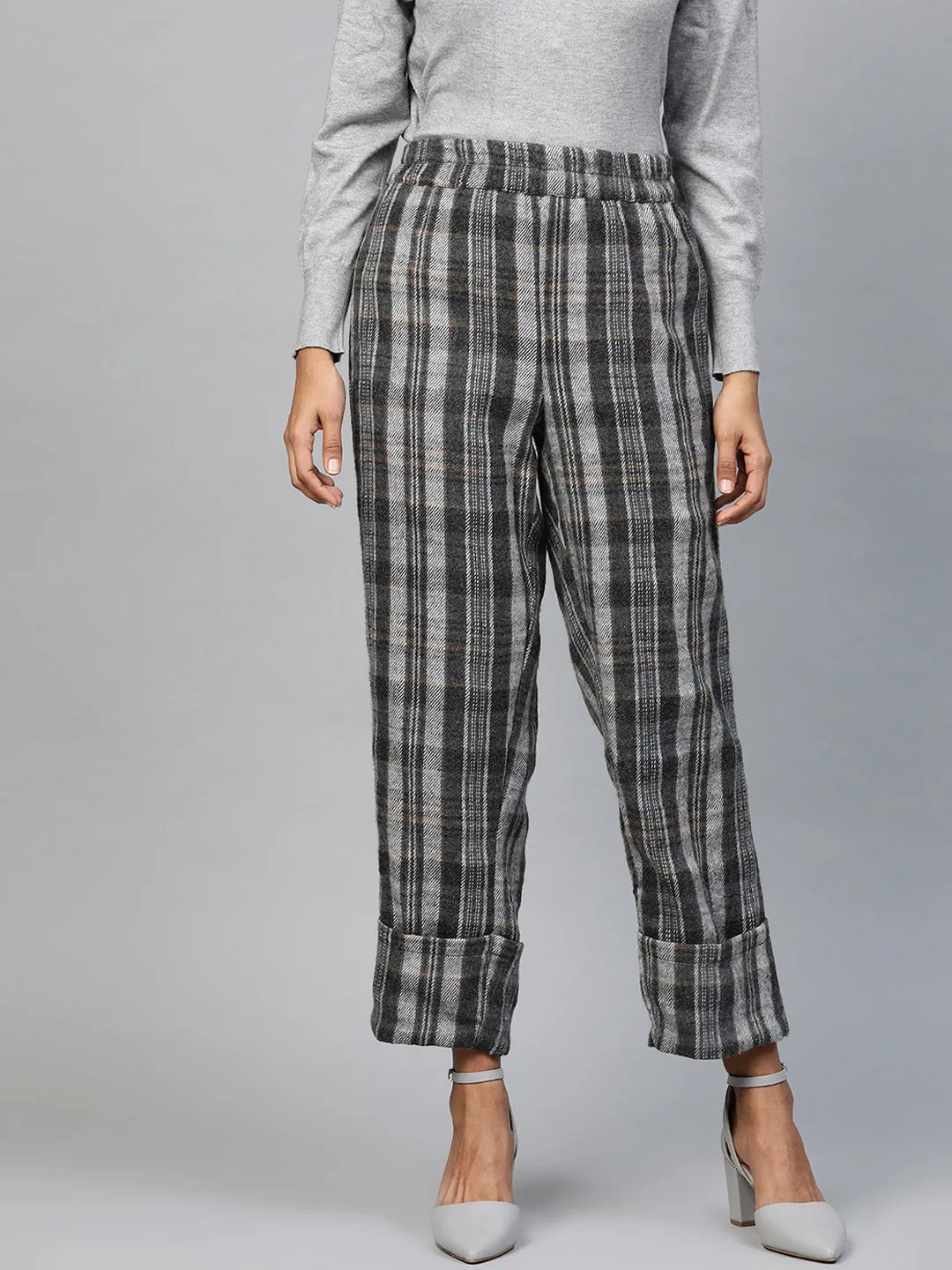 Women Grey Check Roll Up Trousers