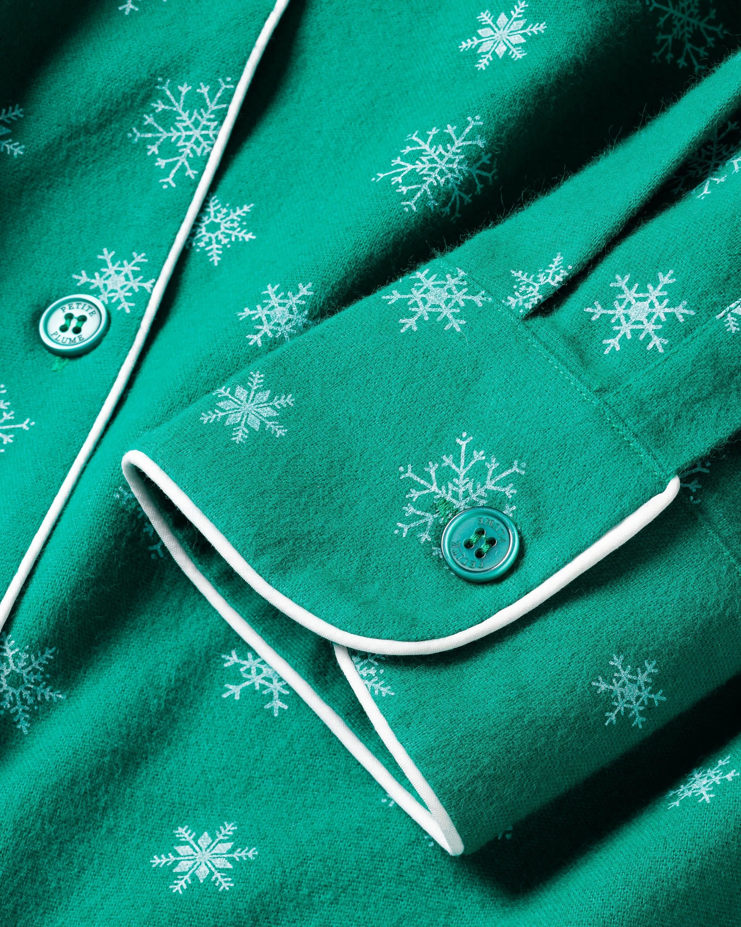 Women's Flannel Pajama Set in Emerald Wonderland