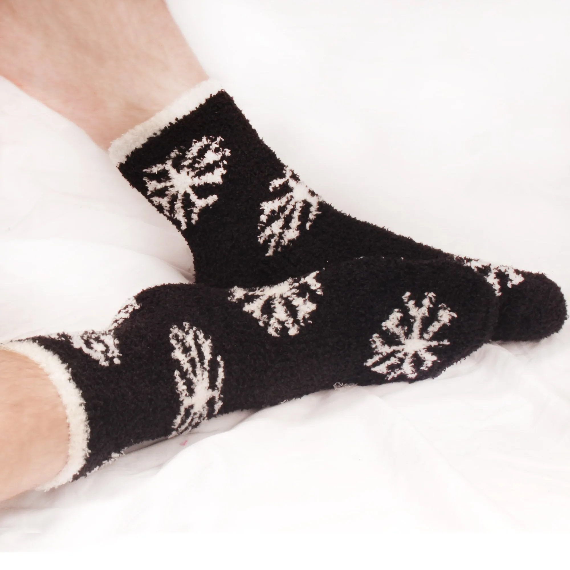 Women's M/L/XL Super Soft Warm Cozy Fuzzy Snowflake Home Socks - 3 Pair