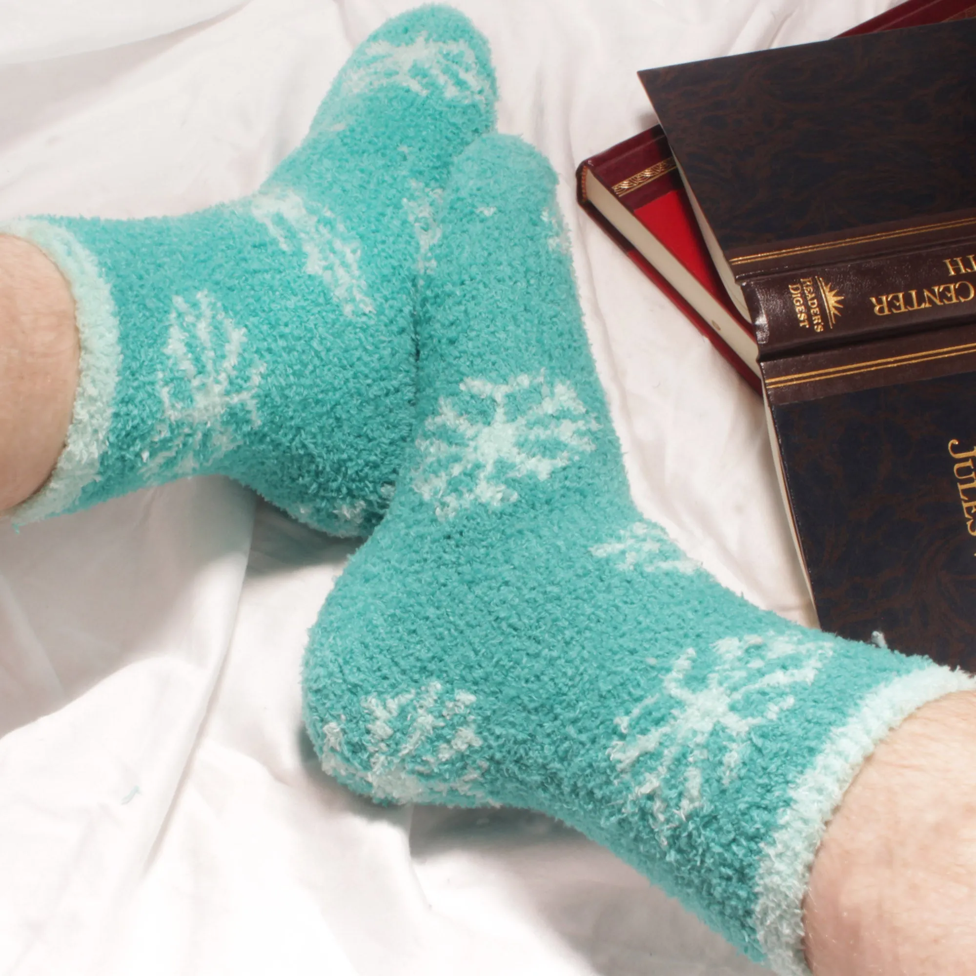 Women's M/L/XL Super Soft Warm Cozy Fuzzy Snowflake Home Socks - 3 Pair