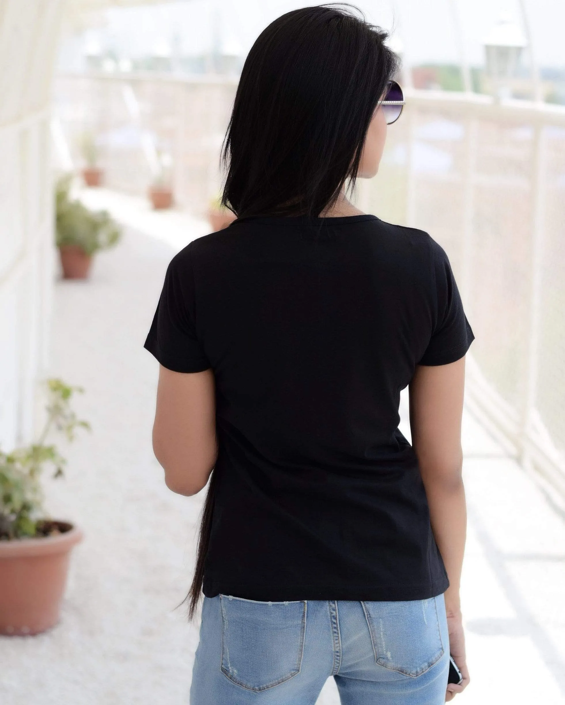 Women's Plain Round Neck T-shirt Black