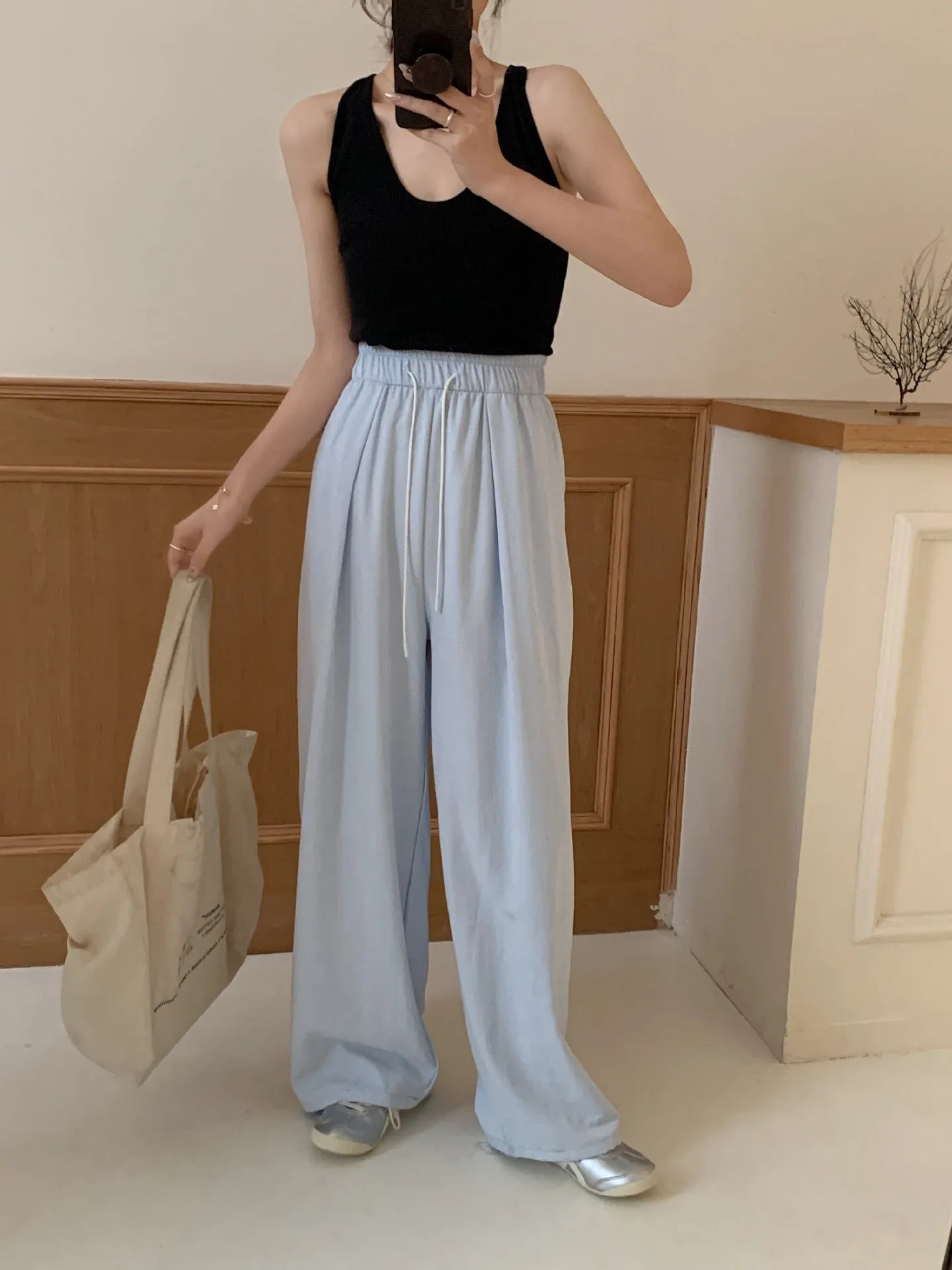 xiangtuibao Milk Leather Paper Pants Women's Small Slim Fit Slimming Draping Wide-Leg Yamamoto Pants Cream Mousse Pants Acetate Chiffon Pants